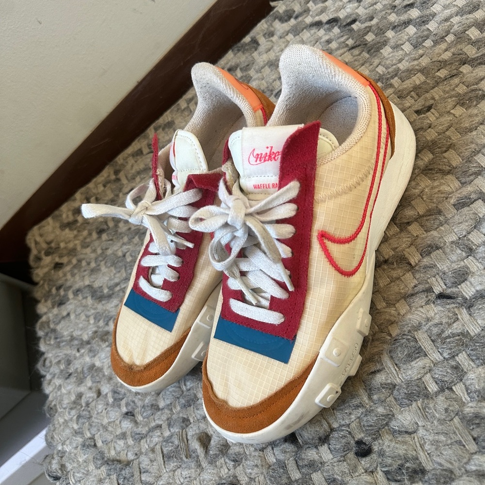 Nike colorful sneaker